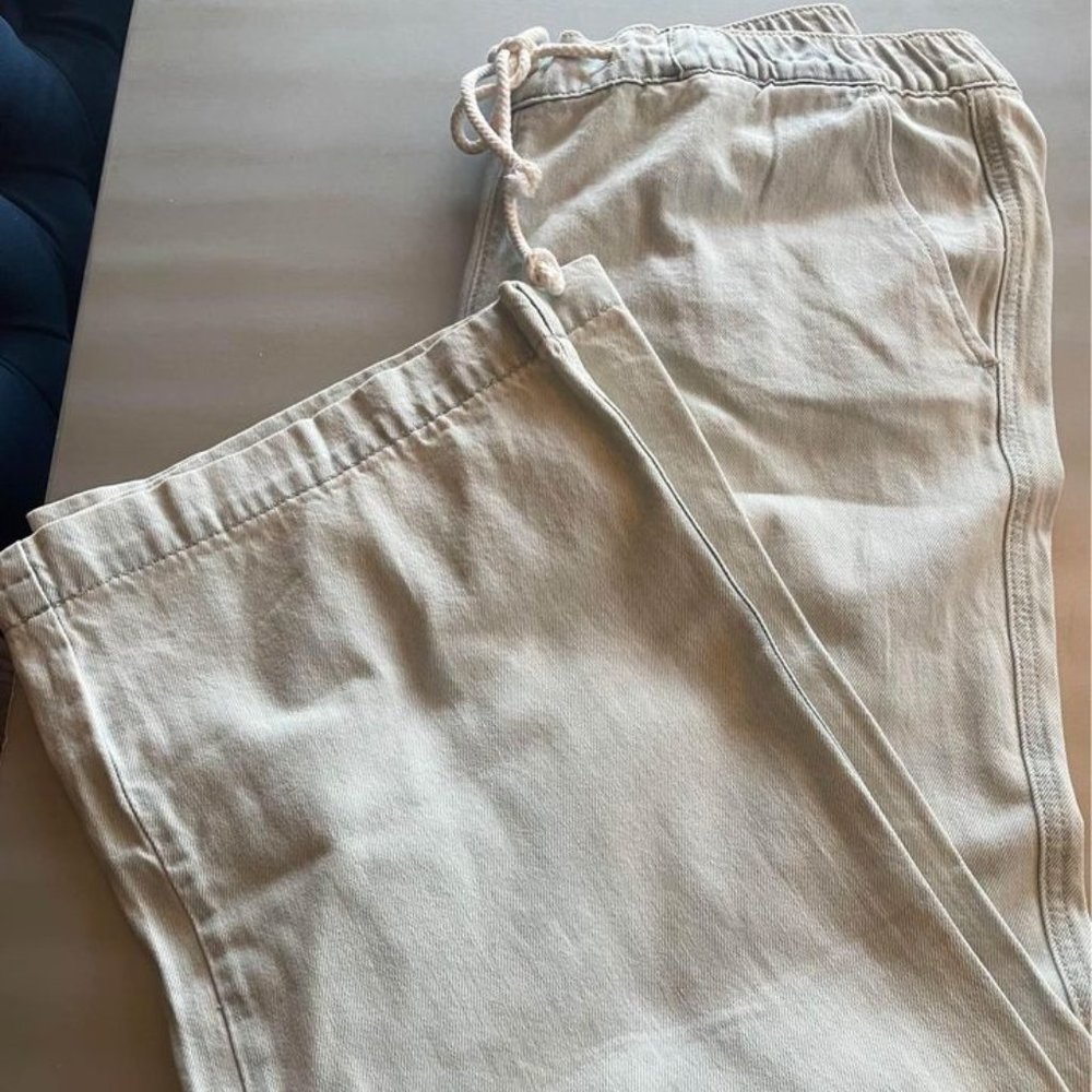 KanCan Jean, wide leg, light weight, great for summer and vacay!
